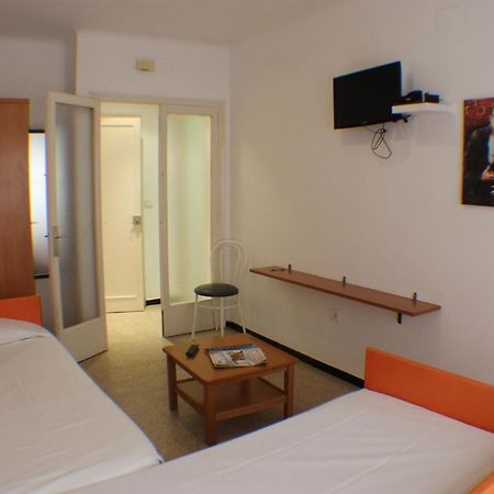 Agi Sant Antoni Apartman Roses Kültér fotó